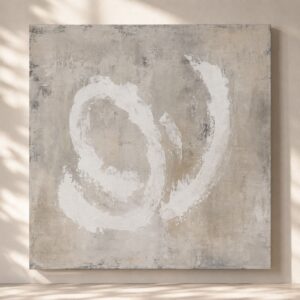 Cuadro abstracto moderno en tonos beige, gris piedra y blanco, con dos grandes trazos circulares entrelazados que aportan movimiento y equilibrio visual. La obra presenta una rica textura artística y un acabado elegante de inspiración minimalista, ideal para decorar salones, dormitorios, recibidores y oficinas de estilo contemporáneo, nórdico o moderno. Su paleta neutra aporta luminosidad, serenidad y sofisticación a cualquier ambiente.